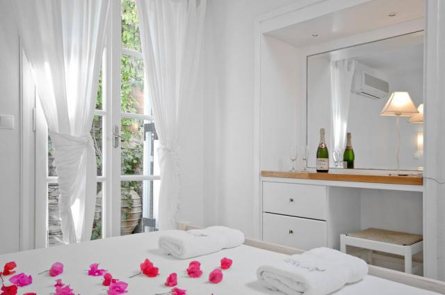 Kavos Boutique Hotel, Villas in Naxos